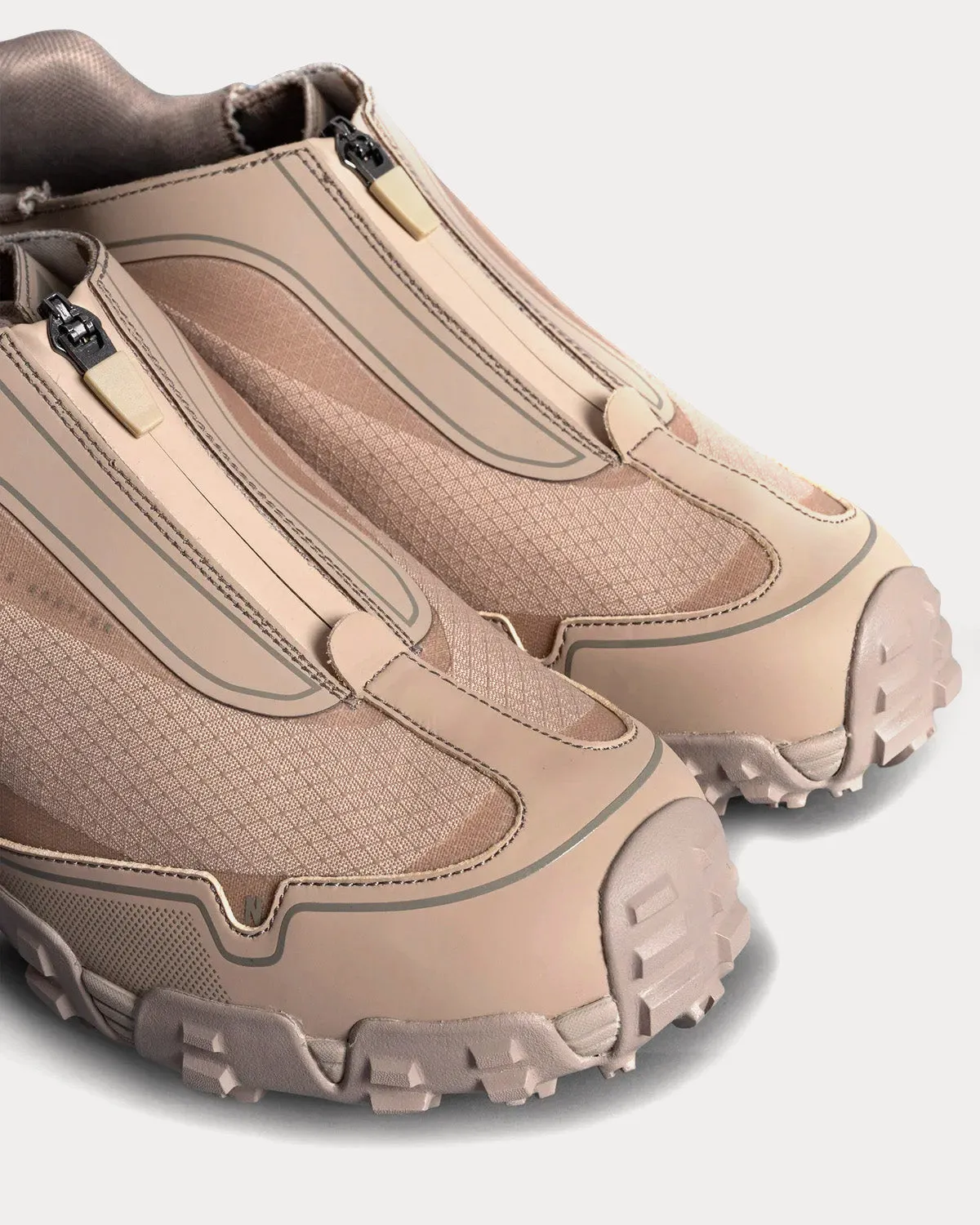 ARKTISK Zip Up Runner Mid Khaki Running Shoes