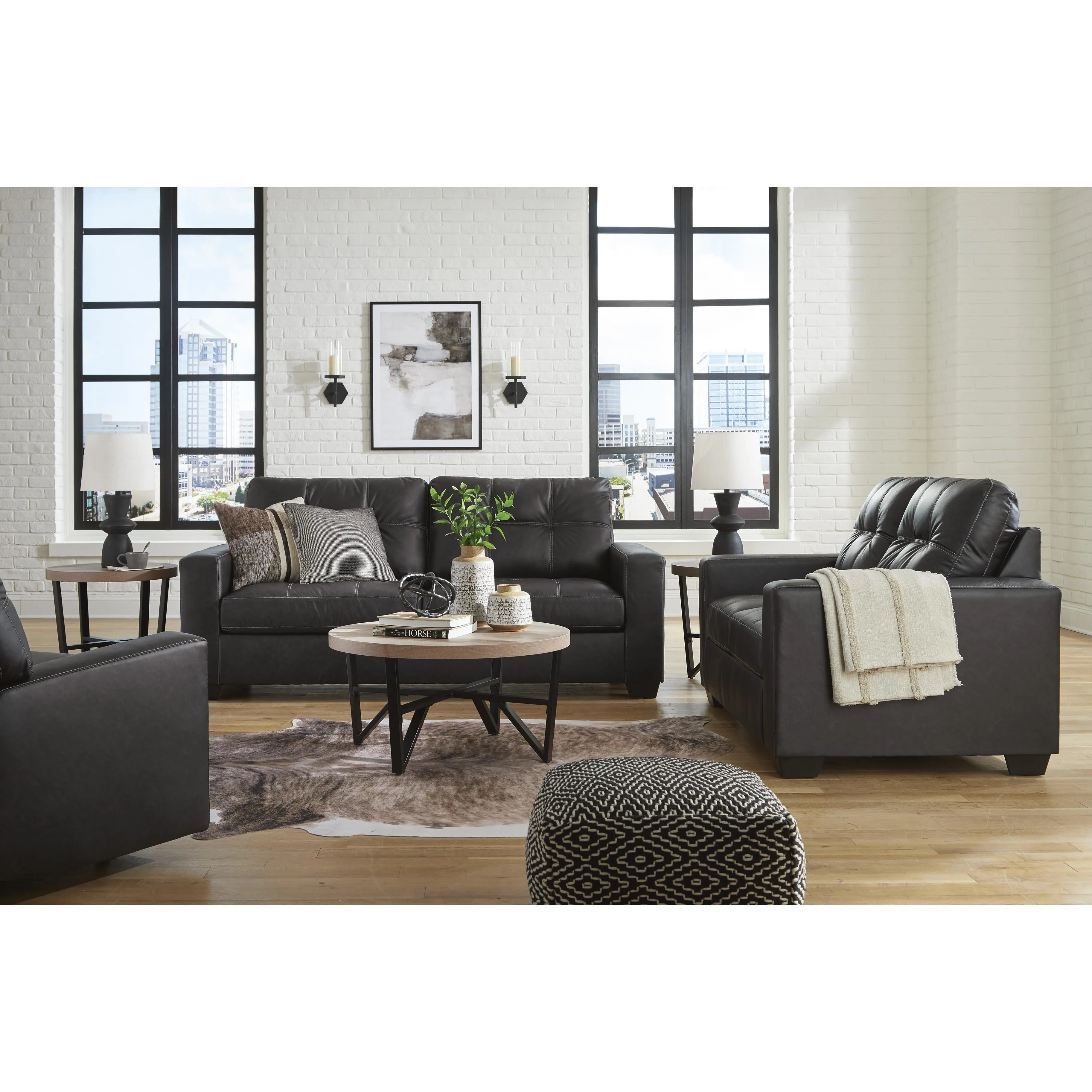 Benchcraft Barlin Mills Leather Look Queen Sofabed 1700439