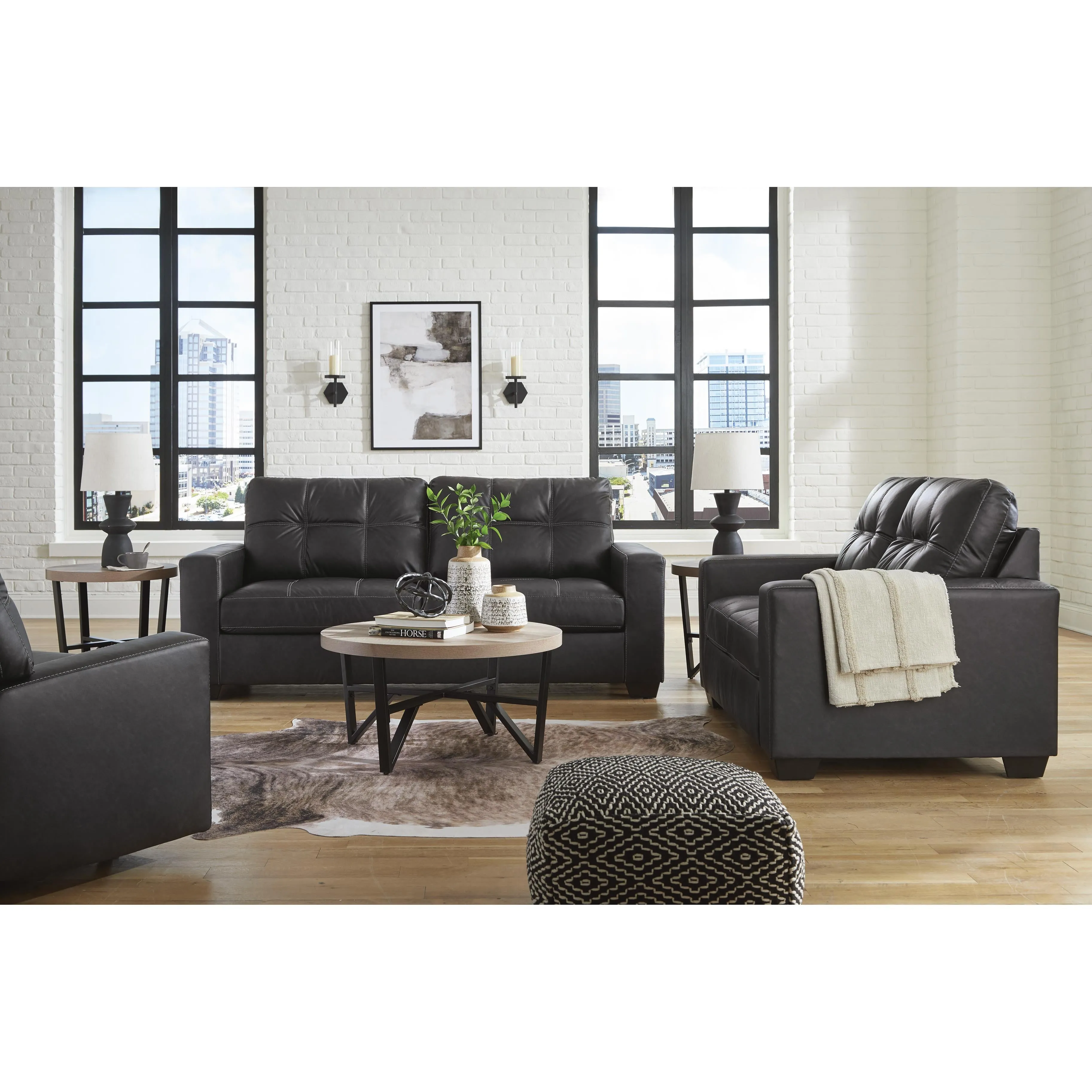Benchcraft Barlin Mills Leather Look Queen Sofabed 1700439