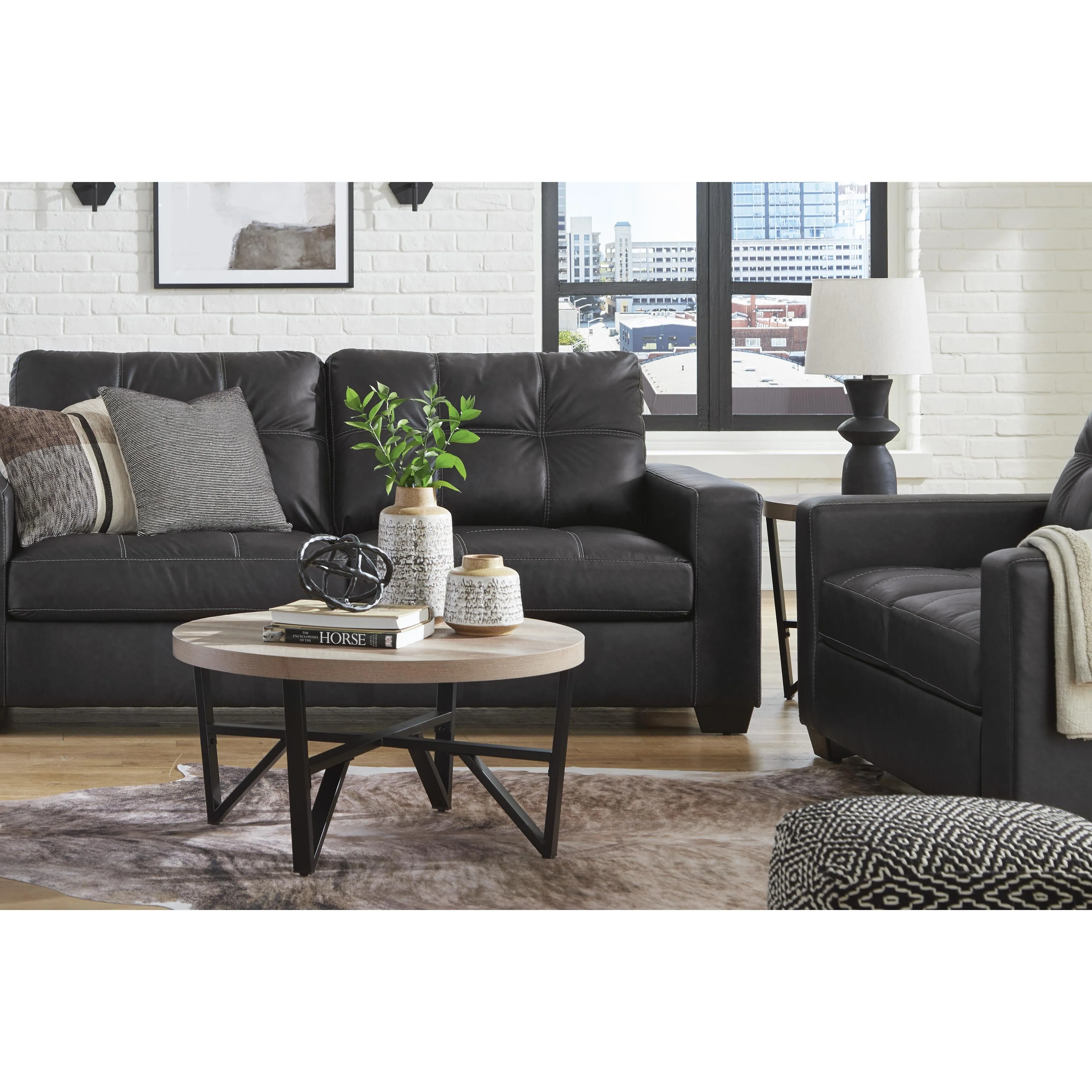 Benchcraft Barlin Mills Leather Look Queen Sofabed 1700439