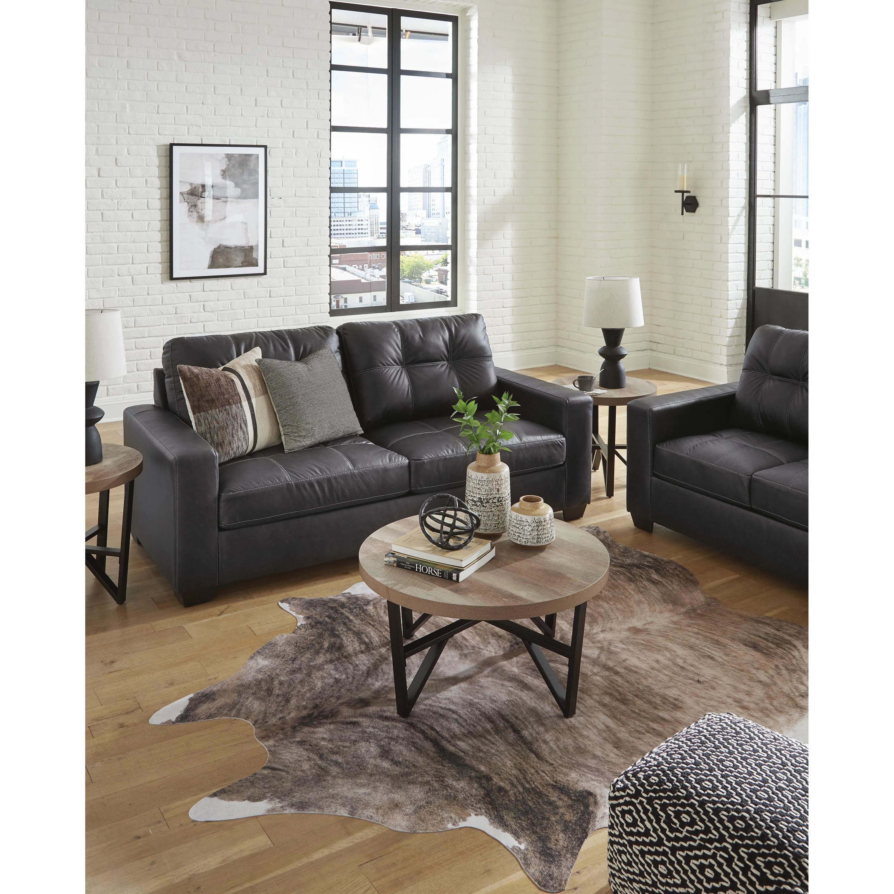 Benchcraft Barlin Mills Leather Look Queen Sofabed 1700439