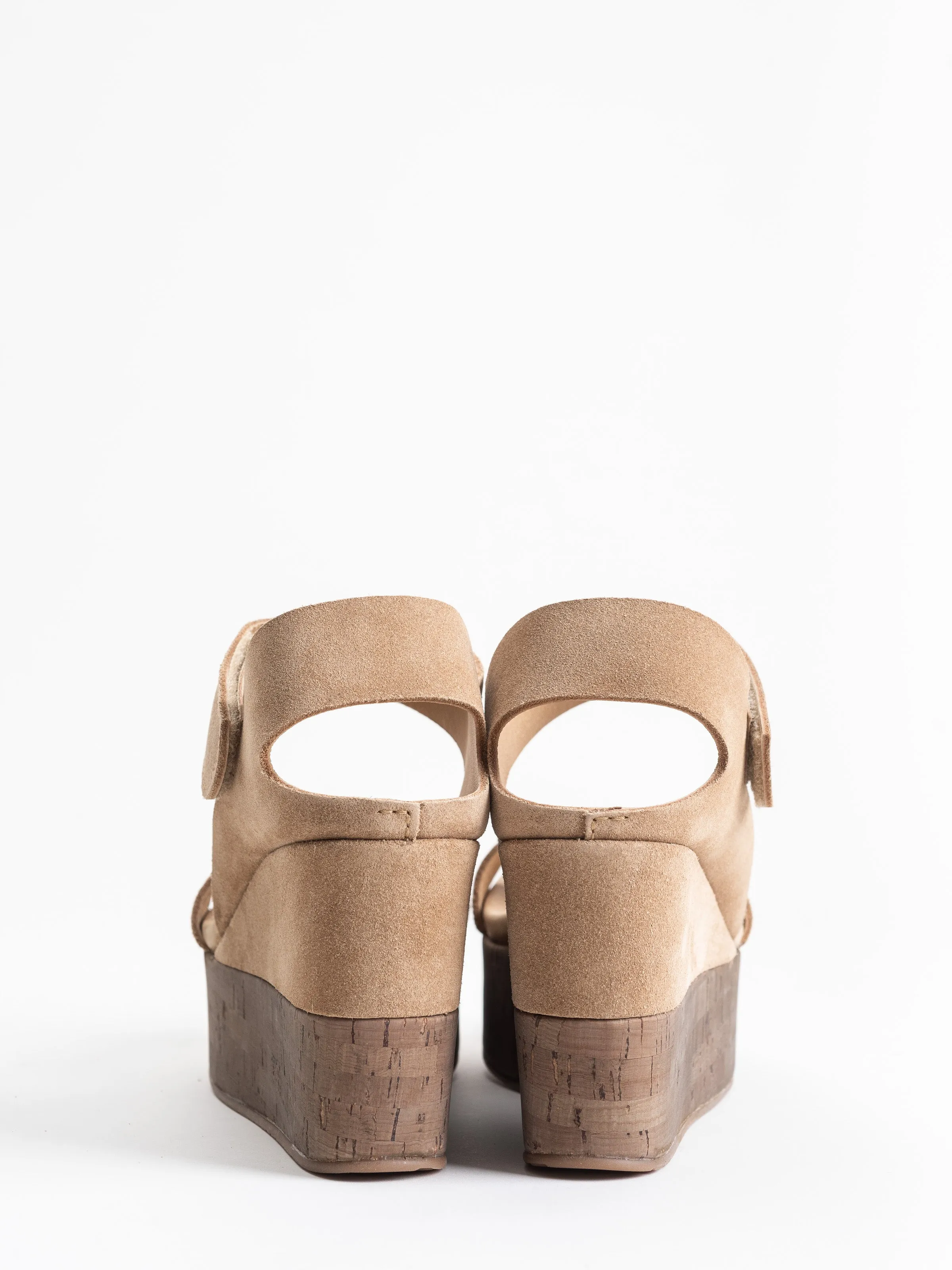 daire wedge