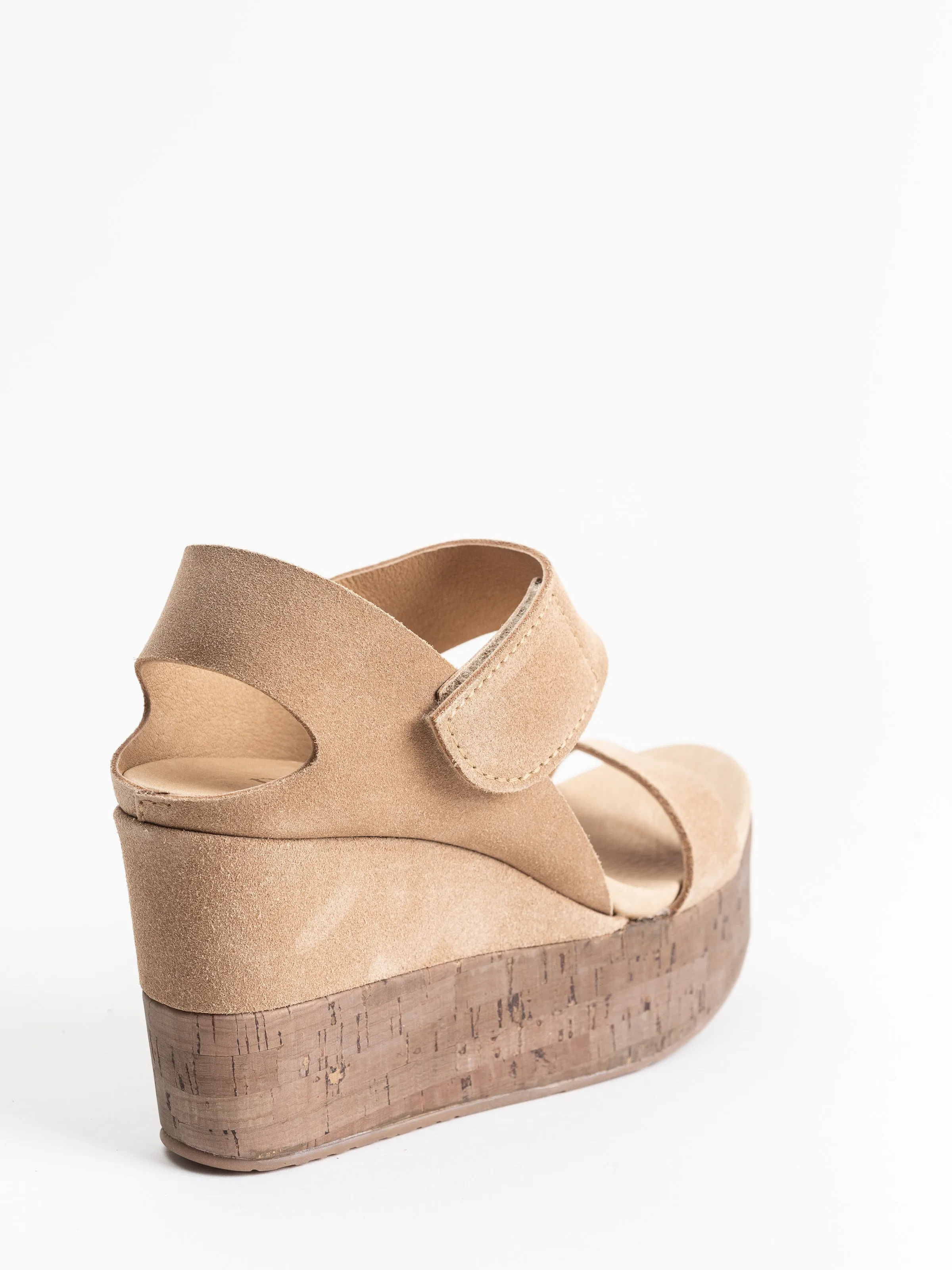daire wedge