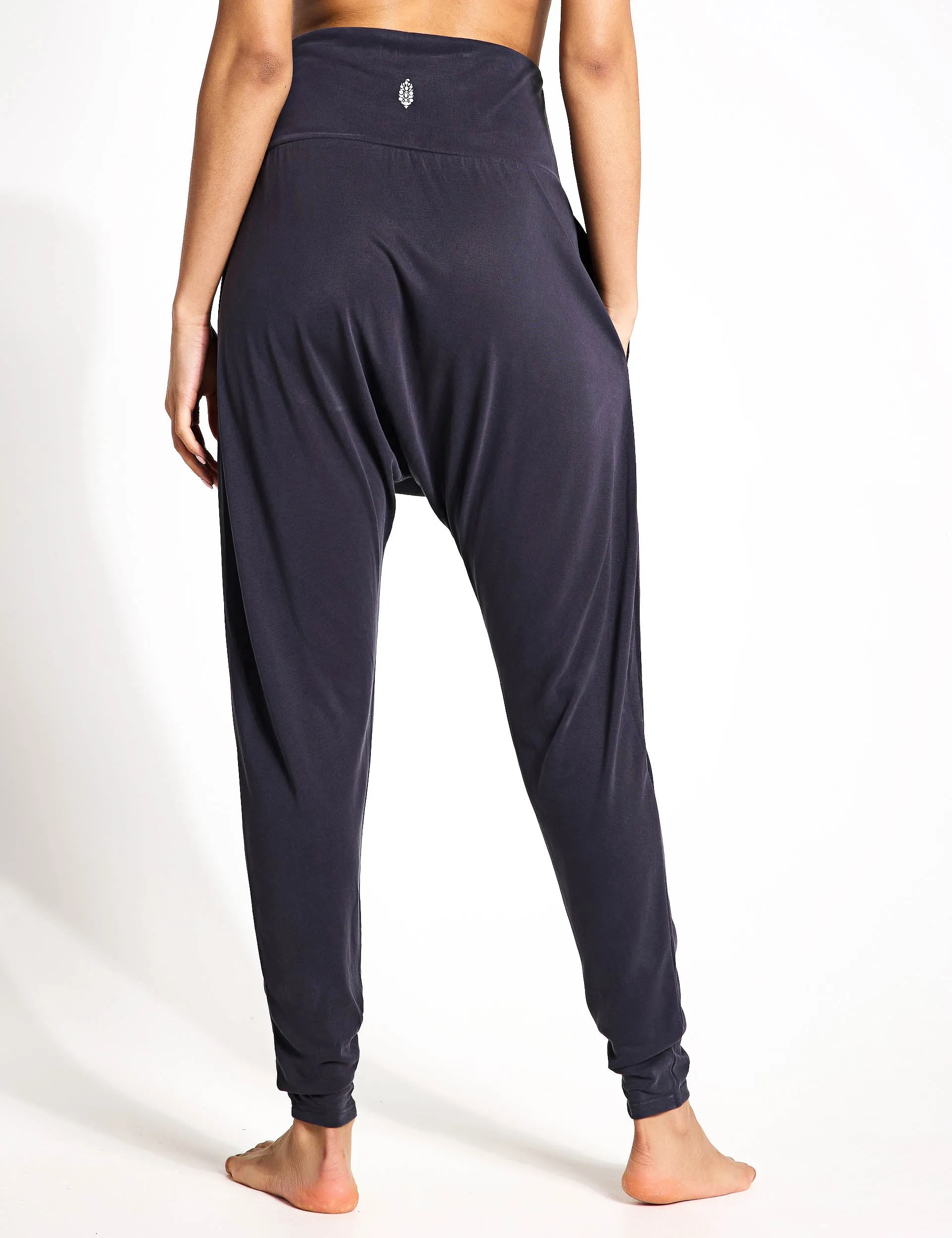 Echo Hareem - Black
