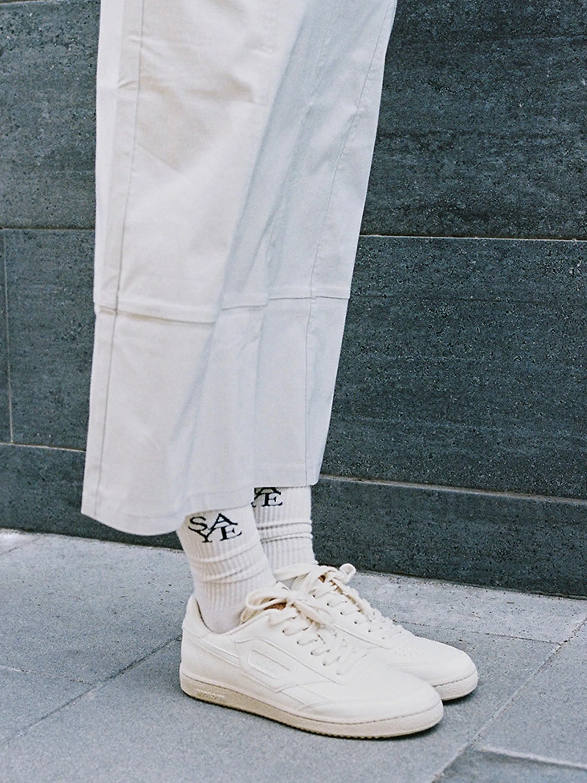 Modelo '89 V-Endure sneakers in Off-white