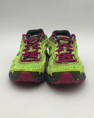 New Balance Women's WT910TA2 Green Athletic Shoes - Size 7.5